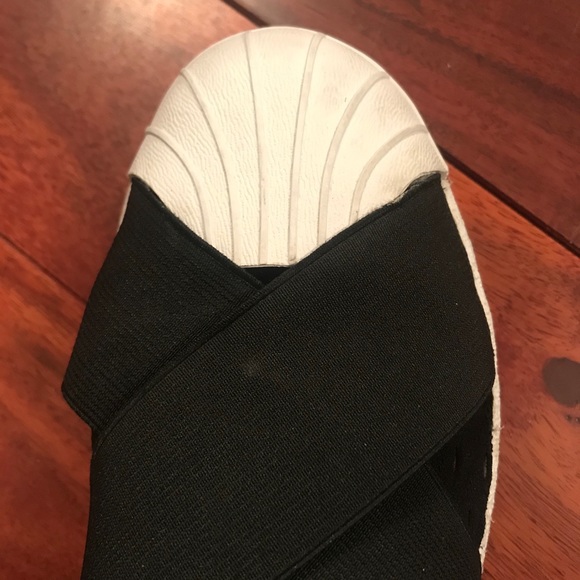 Adidas Flat Shoes - Picture 5 of 6